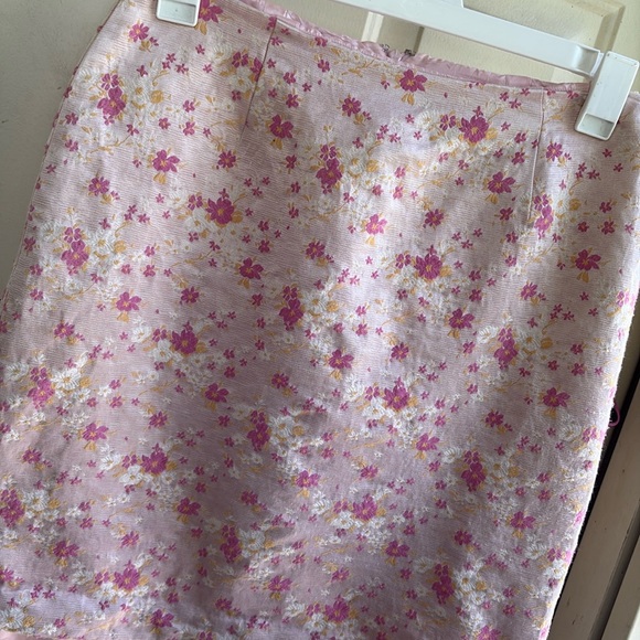 Oscar de la Renta Dresses & Skirts - HUGE MARKDOWN! OSCAR DEL LA RENTA Floral Pencil Skirt. OMG. THESE COLORS!!!!